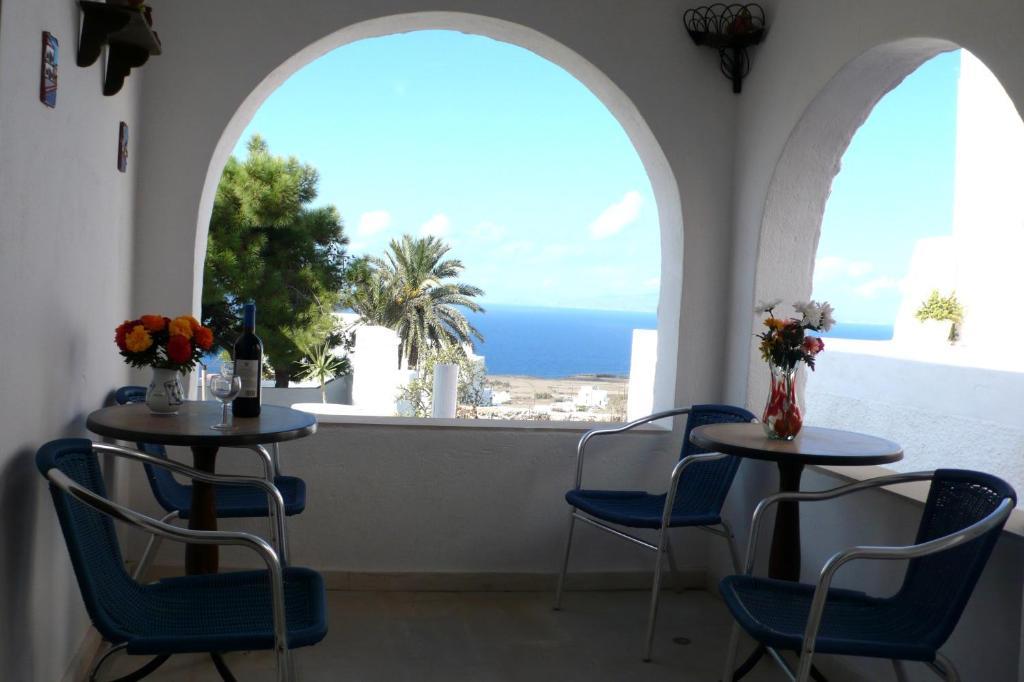 Christos Apartments Oia Exterior foto