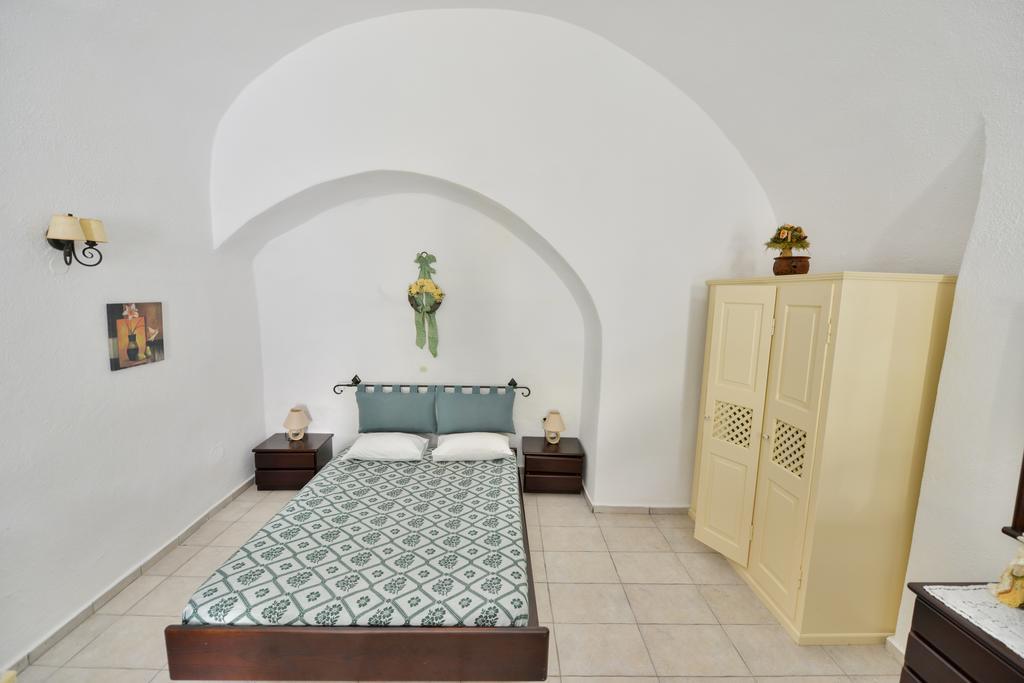 Christos Apartments Oia Exterior foto